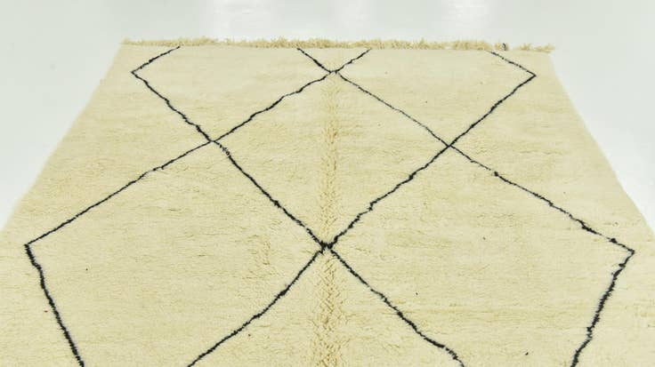 Detail image of 6' 6 x 9' 7 Hand Knotted Moroccan Wool Rug