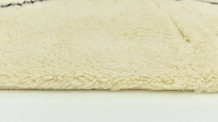 Detail image of 6' 6 x 9' 7 Hand Knotted Moroccan Wool Rug