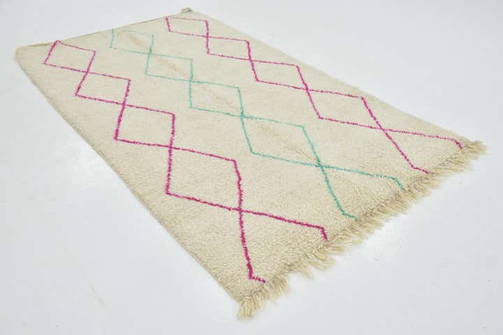4' 9 x 8' Hand Knotted Moroccan Wool Rug