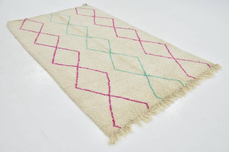 Detail image of 4' 9 x 8' Hand Knotted Moroccan Wool Rug