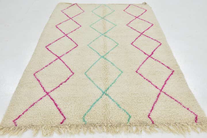 4' 9 x 8' Hand Knotted Moroccan Wool Rug