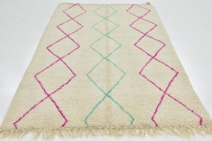 Detail image of 4' 9 x 8' Hand Knotted Moroccan Wool Rug