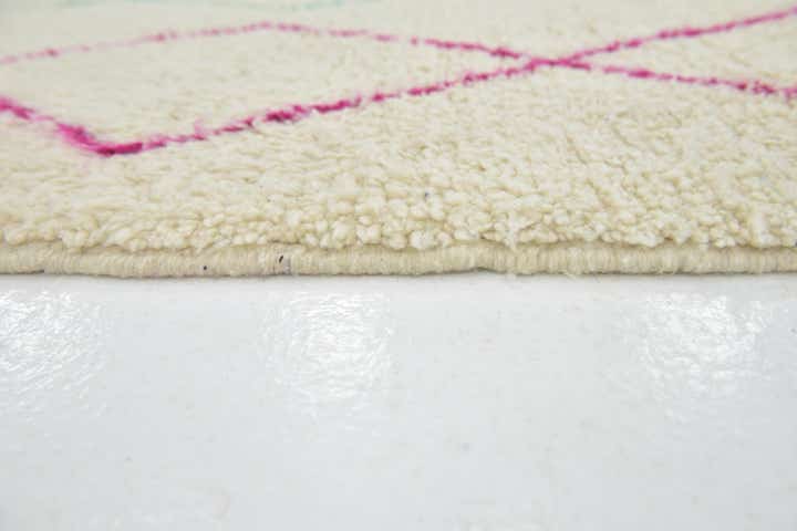 4' 9 x 8' Hand Knotted Moroccan Wool Rug