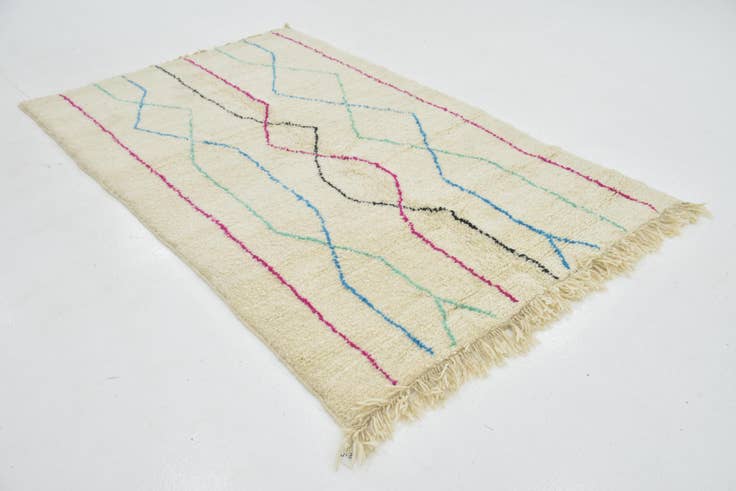 Detail image of 5' x 8' Hand Knotted Moroccan Wool Rug