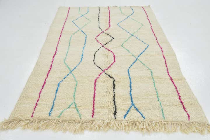 5' x 8' Hand Knotted Moroccan Wool Rug