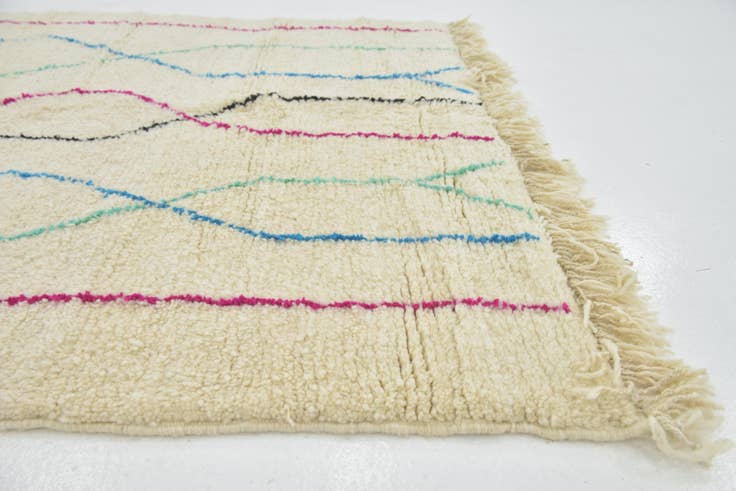 Detail image of 5' x 8' Hand Knotted Moroccan Wool Rug