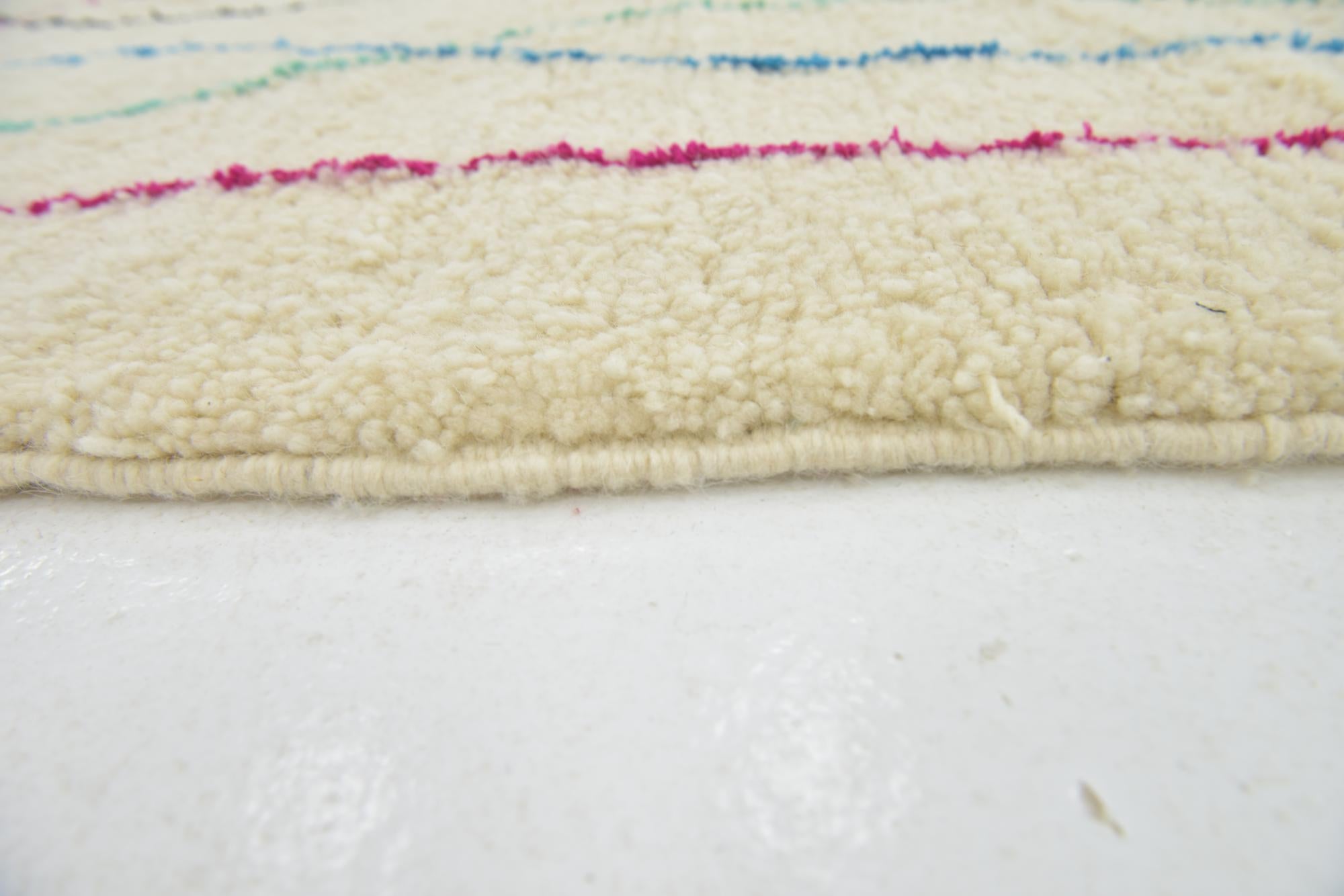5' x 8' Hand Knotted Moroccan Wool Rug