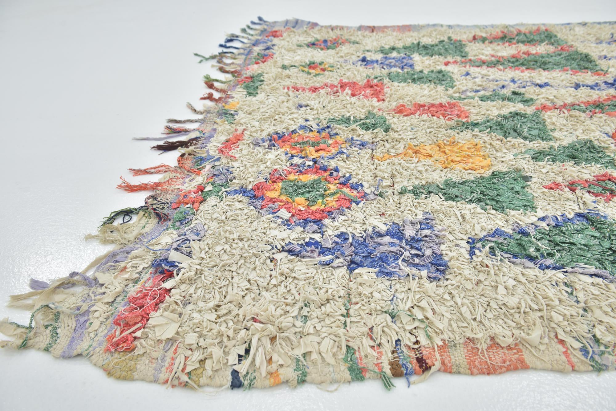 5' x 8' Hand Knotted Moroccan Wool Rug
