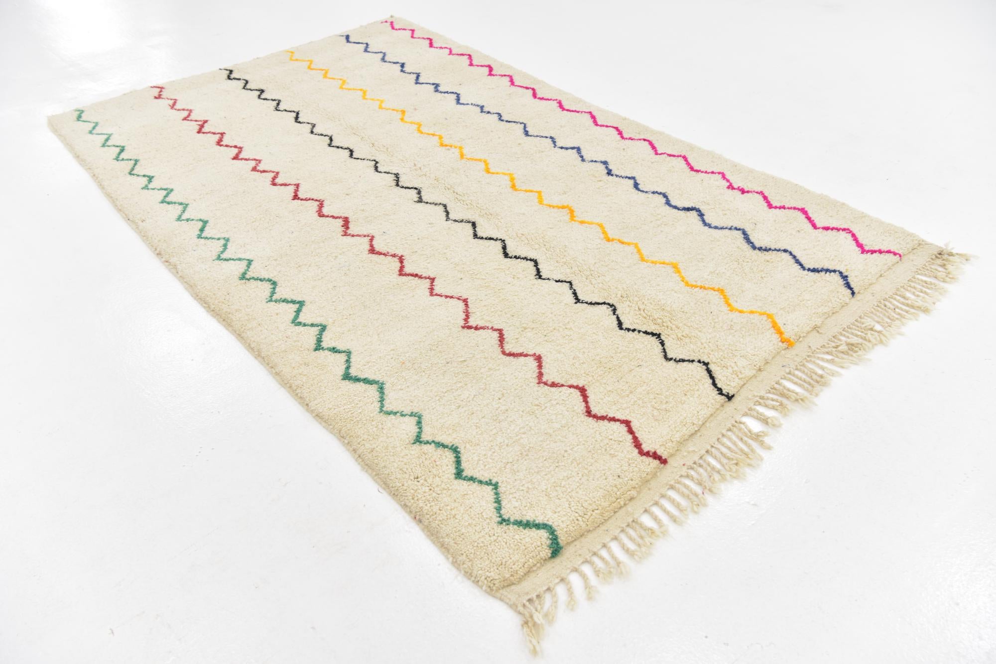 5' 2 x 8' 5 Hand Knotted Moroccan Wool Rug