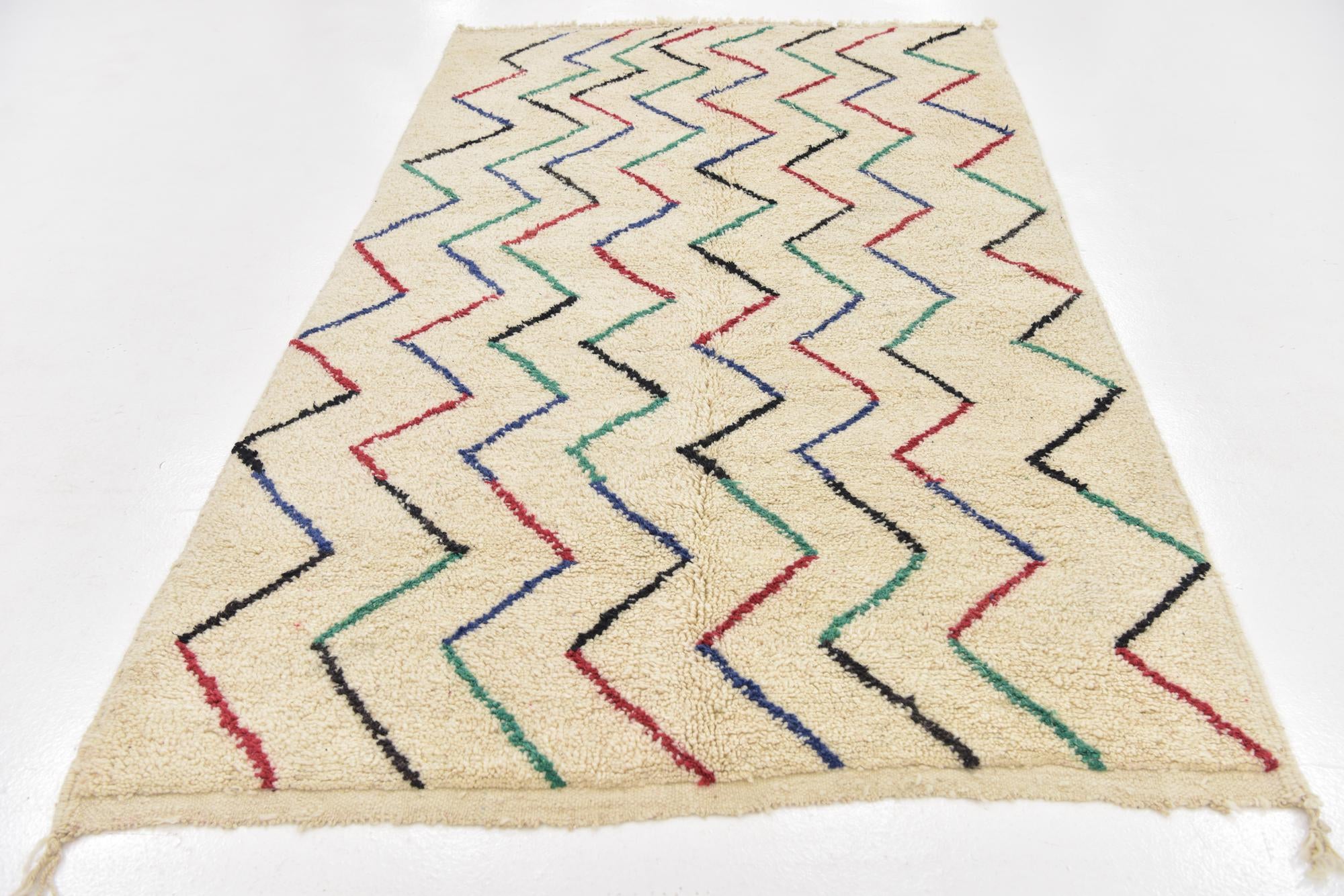 5' x 8' 5 Hand Knotted Moroccan Wool Rug
