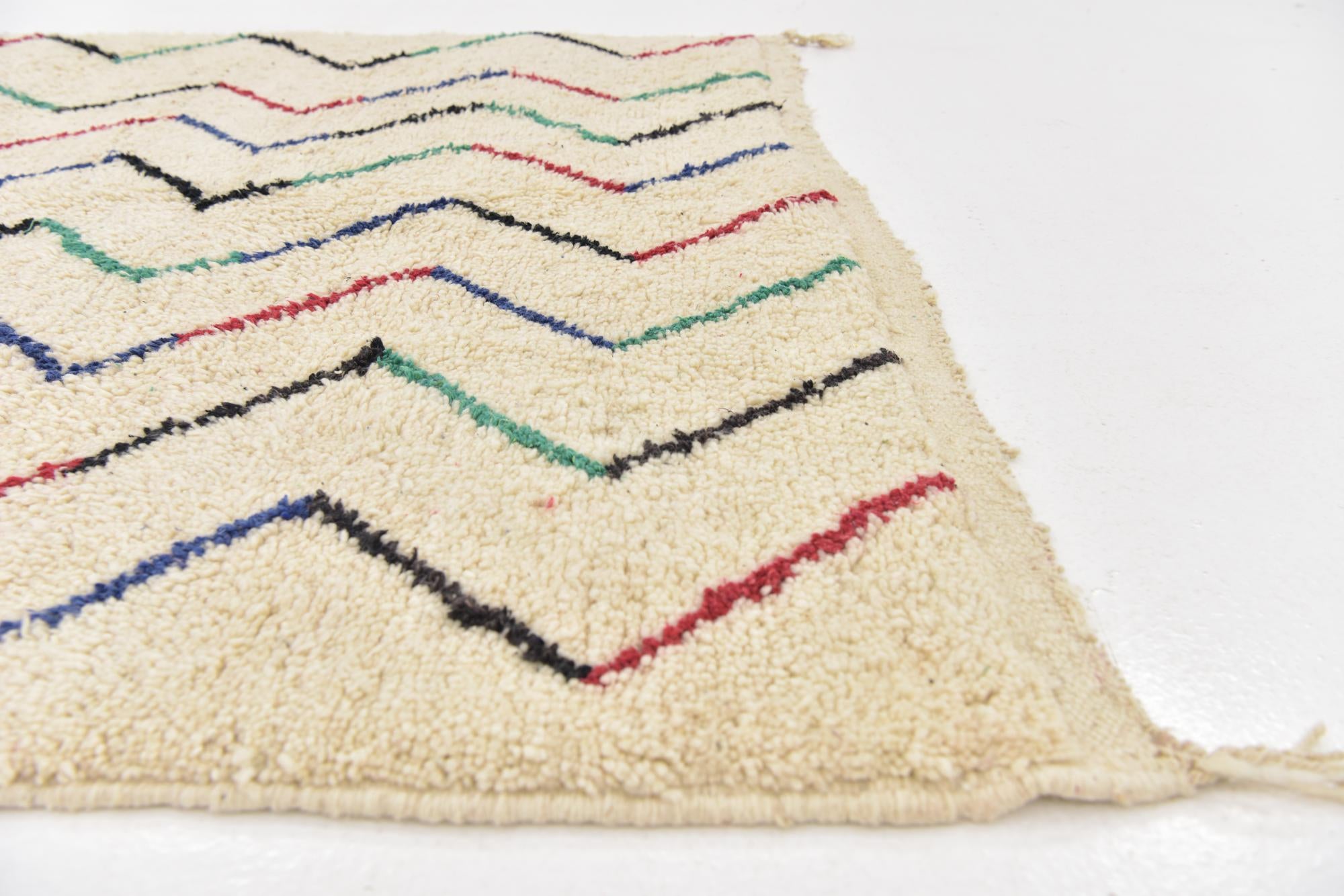 5' x 8' 5 Hand Knotted Moroccan Wool Rug