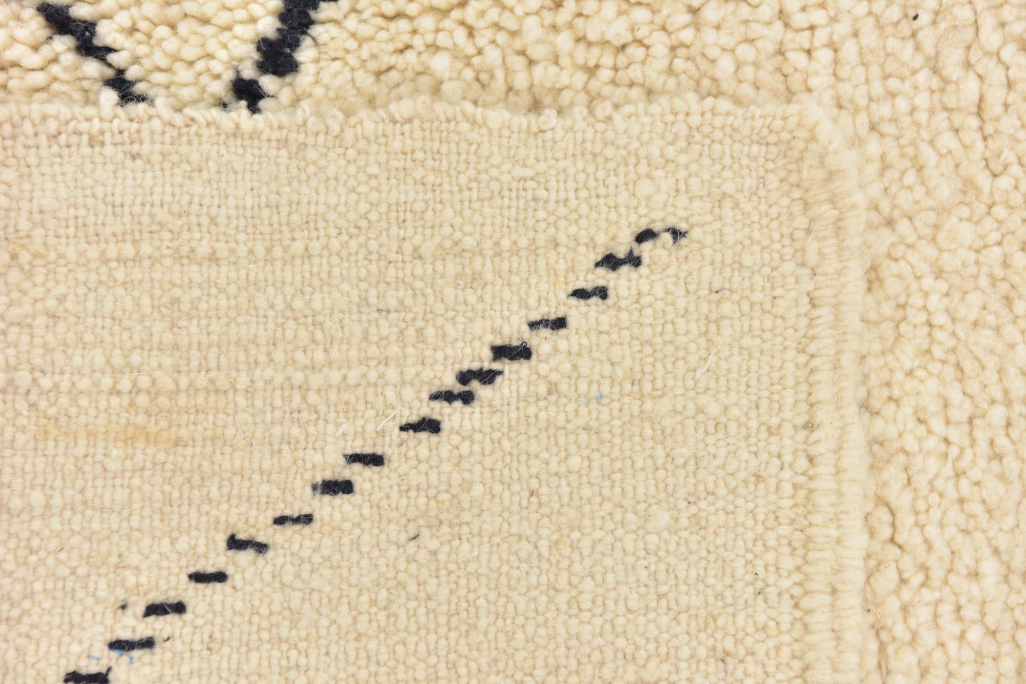4' 10 x 8' 3 Hand Knotted Moroccan Wool Rug
