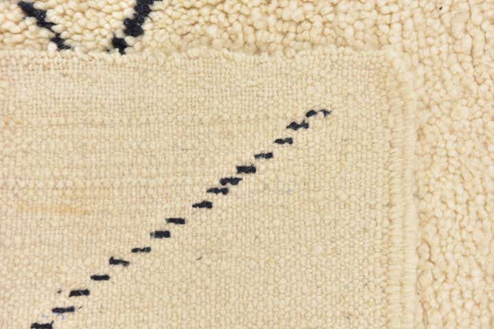 4' 10 x 8' 3 Hand Knotted Moroccan Wool Rug