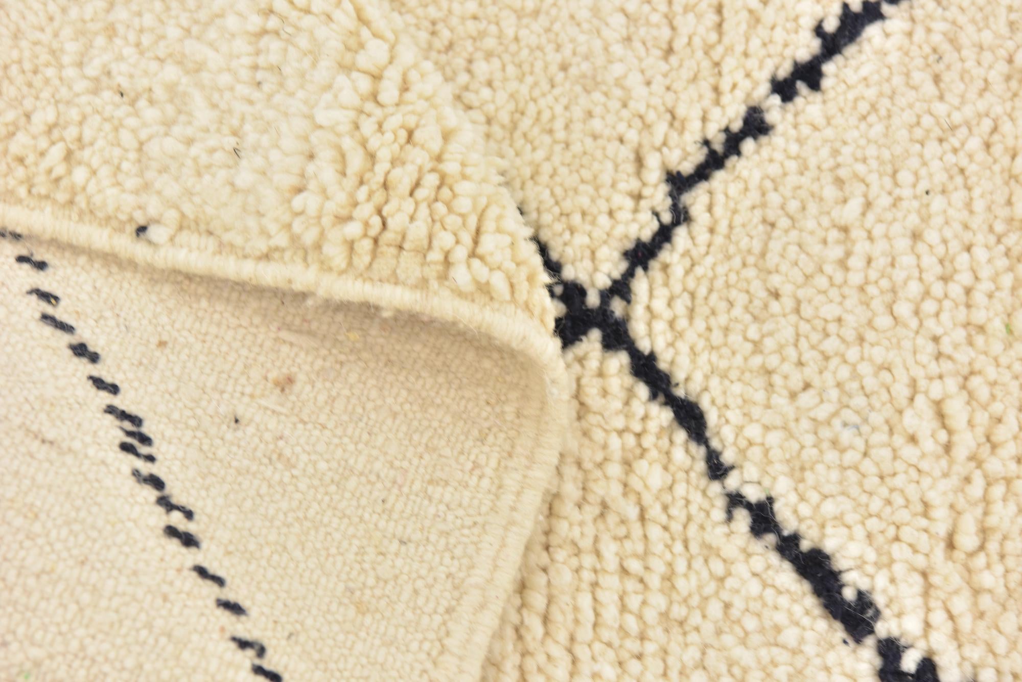 4' 10 x 8' 3 Hand Knotted Moroccan Wool Rug
