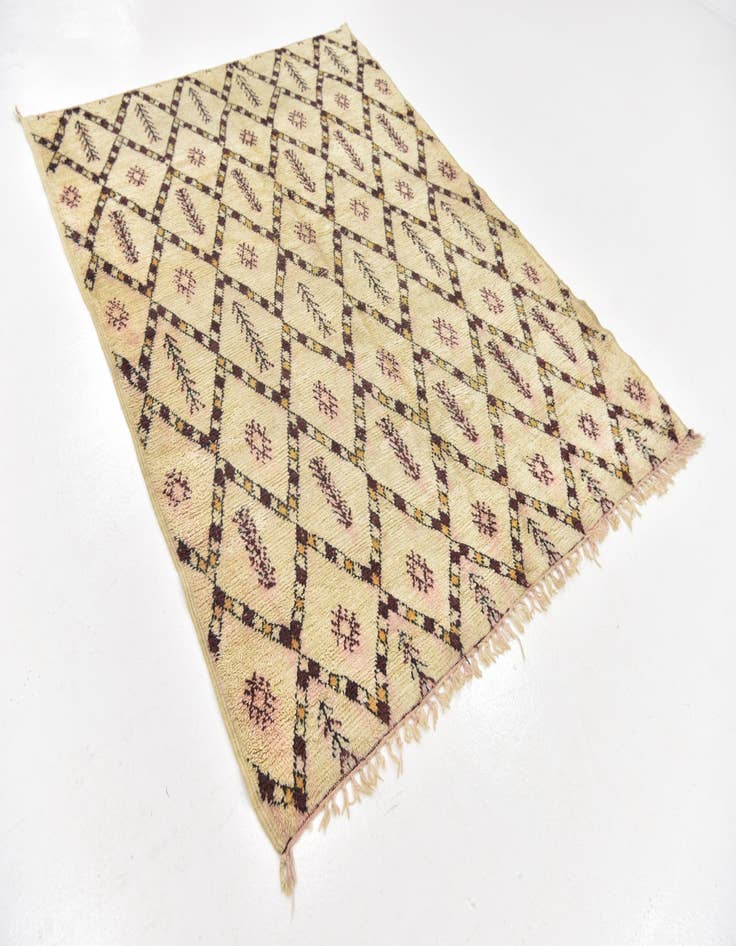 Detail image of 5' 7 x 7' 2  Hand Knotted Moroccan Wool Rug