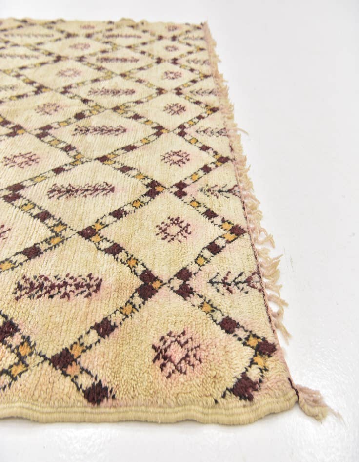 Detail image of 5' 7 x 7' 2  Hand Knotted Moroccan Wool Rug