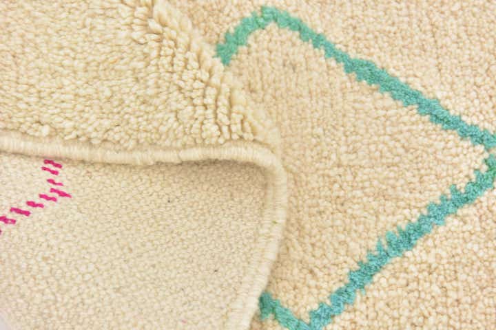 5' 6 x 8' Hand Knotted Moroccan Wool Rug