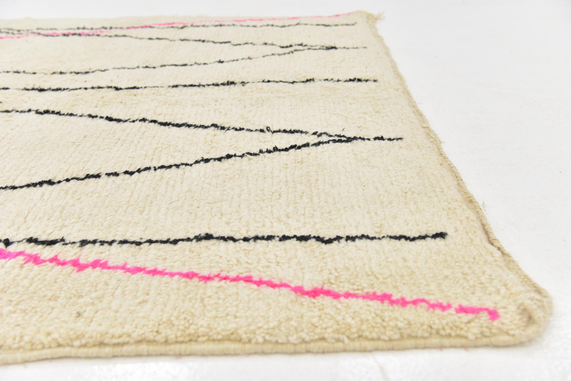 5' x 8' Hand Knotted Moroccan Wool Rug