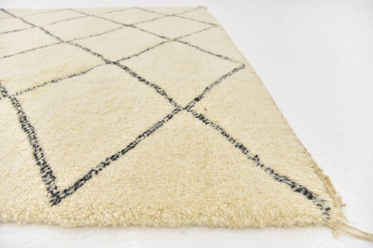 Detail image of 7' 2 x 11' 5 Hand Knotted Moroccan Wool Rug