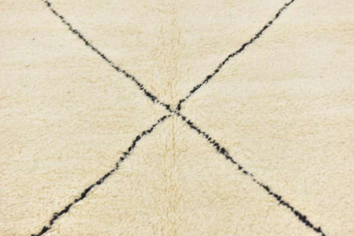 7' x 9' 9 Hand Knotted Moroccan Wool Rug