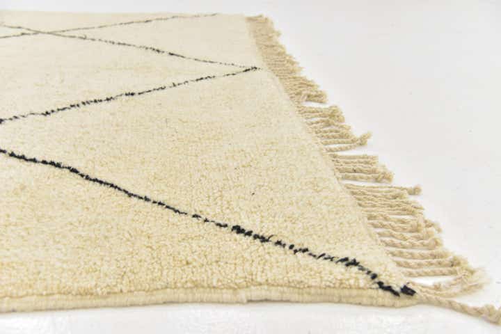 7' x 9' 9 Hand Knotted Moroccan Wool Rug