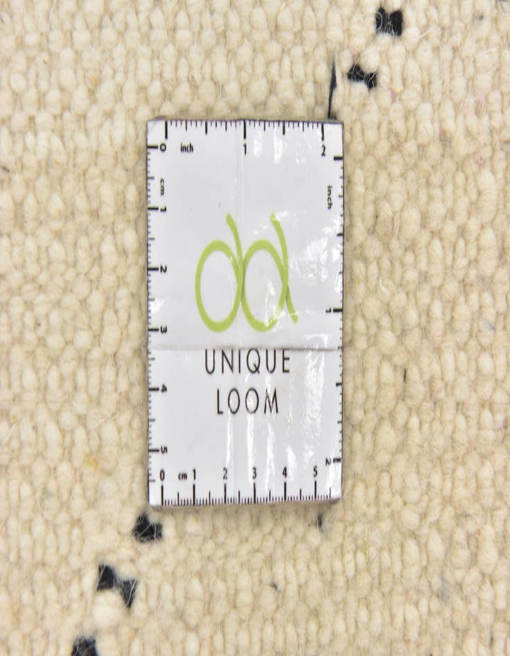 Detail image of 6' 8 x 9' 10  Hand Knotted Moroccan Wool Rug