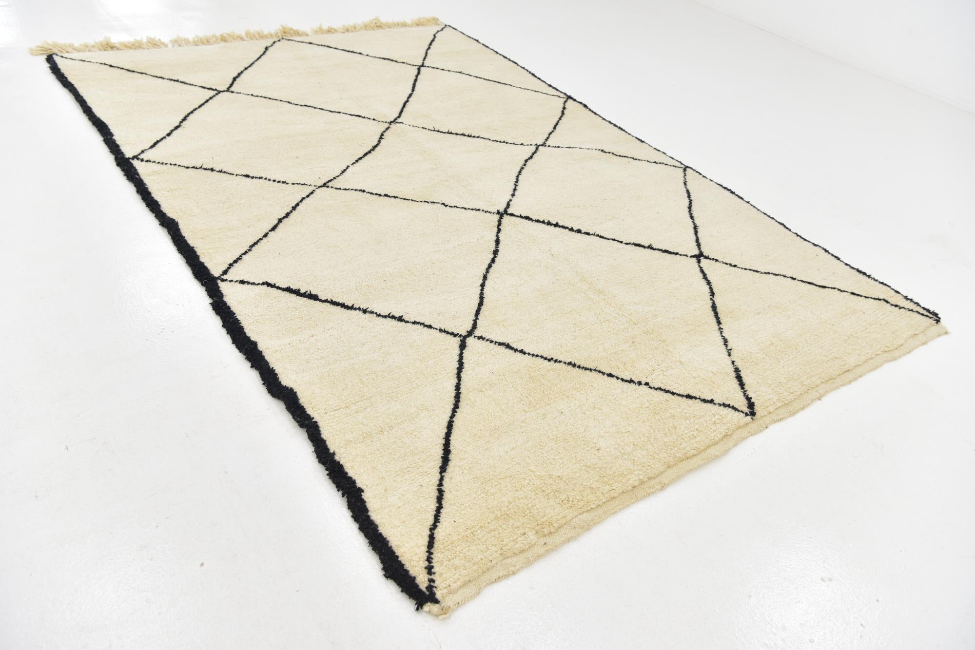 6' 8 x 9' 10 Hand Knotted Moroccan Wool Rug