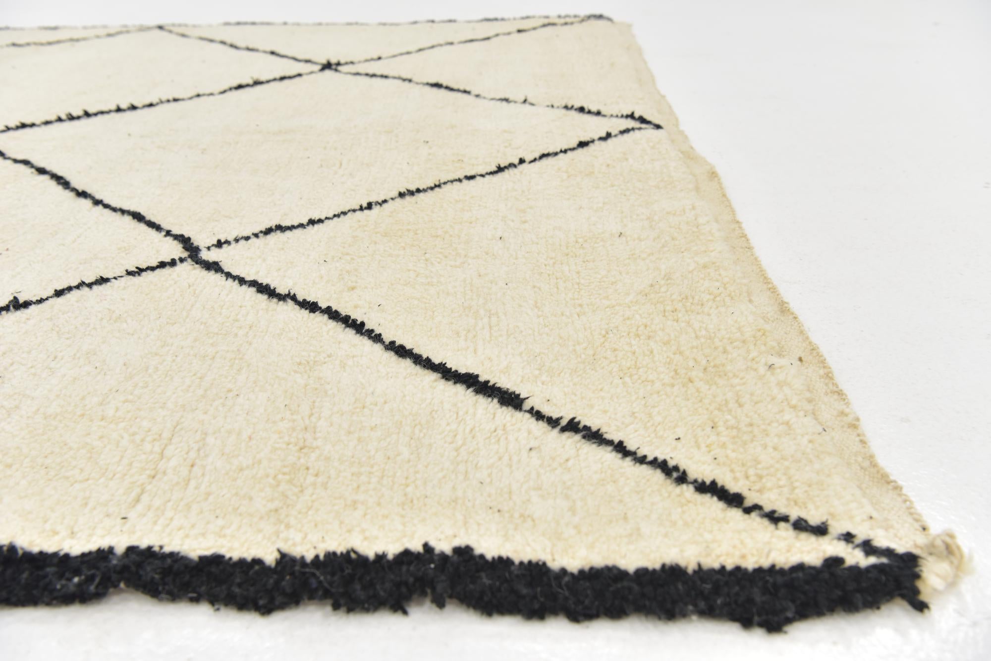 6' 8 x 9' 10 Hand Knotted Moroccan Wool Rug