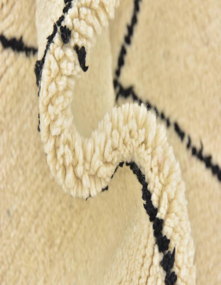 Detail image of 6' 8 x 9' 10  Hand Knotted Moroccan Wool Rug