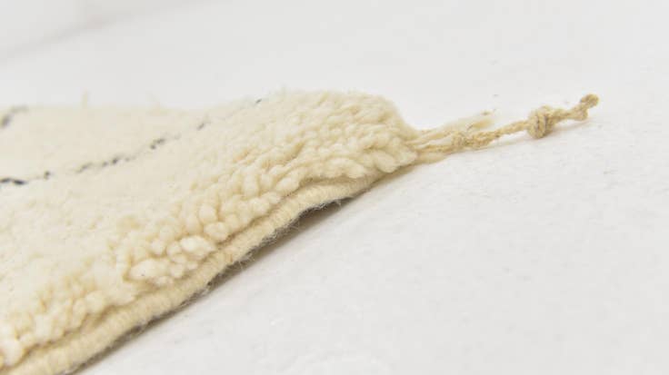 Detail image of 6' 6 x 10' Hand Knotted Moroccan Wool Rug