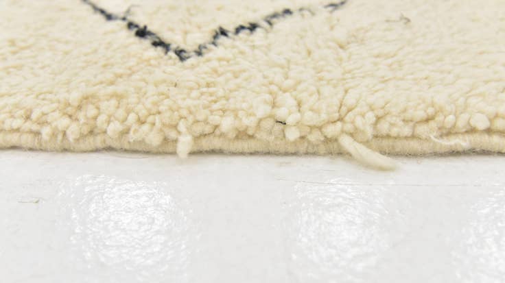 Detail image of 6' 6 x 10' Hand Knotted Moroccan Wool Rug