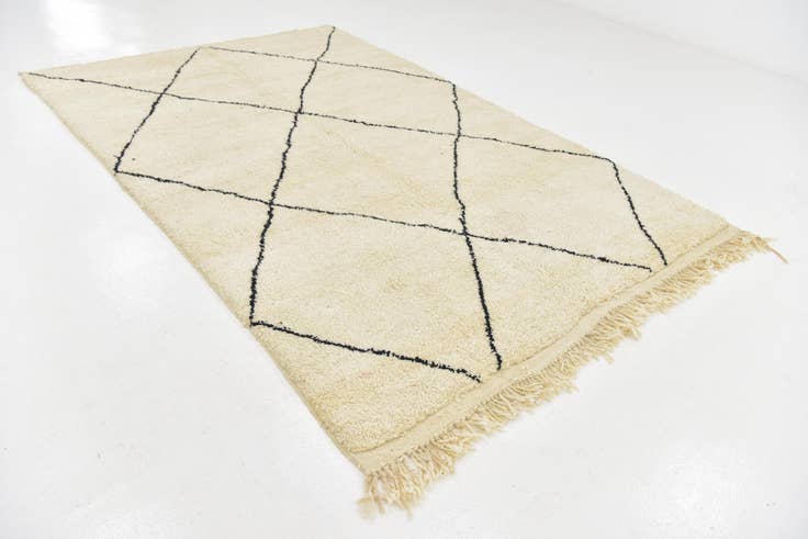 Detail image of 6' 6 x 9' 10 Hand Knotted Moroccan Wool Rug