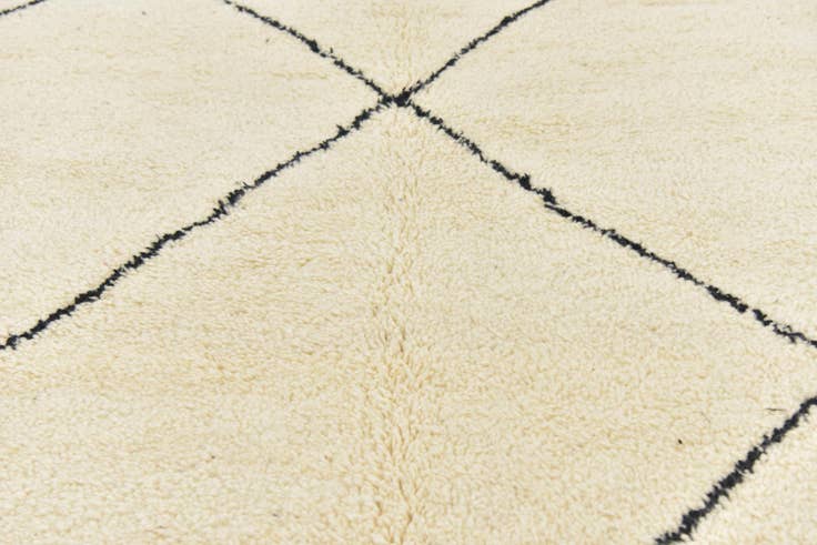 Detail image of 6' 6 x 9' 10 Hand Knotted Moroccan Wool Rug