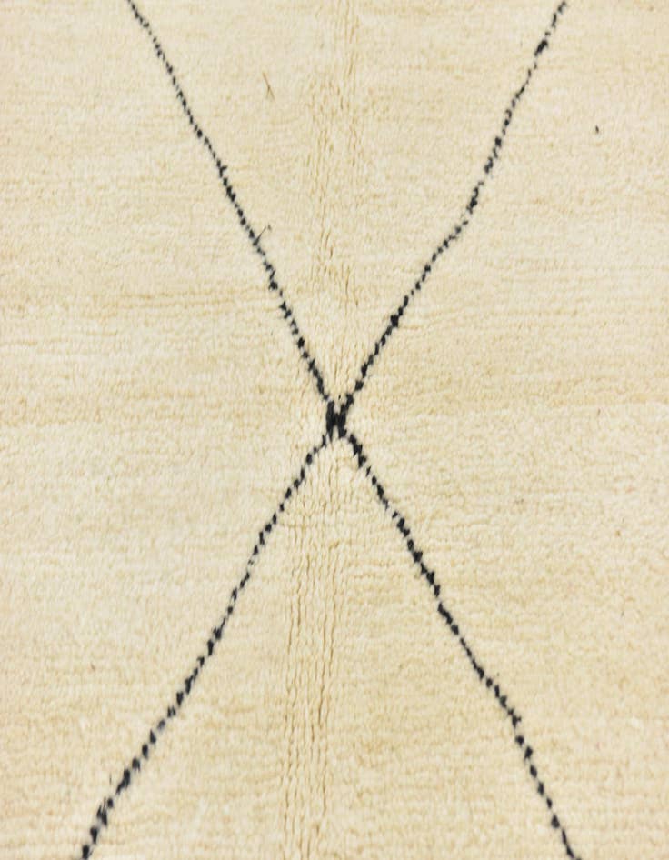 Detail image of 6' 10 x 9' 4  Hand Knotted Moroccan Wool Rug