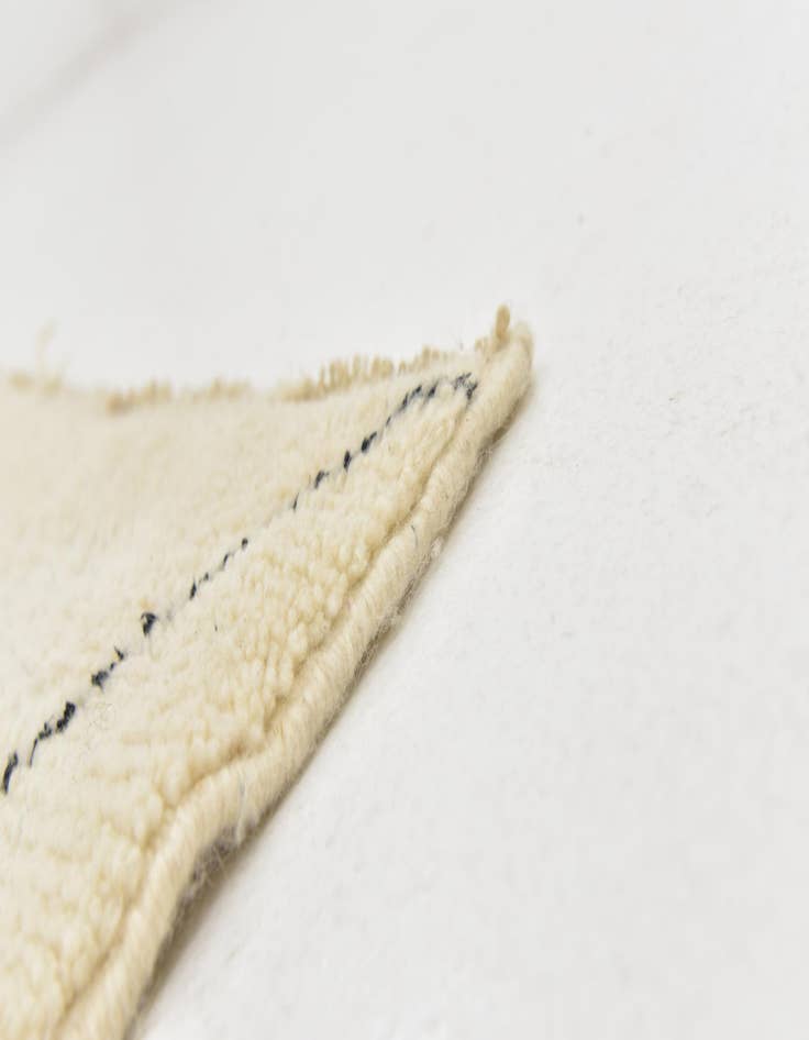 Detail image of 6' 10 x 9' 4  Hand Knotted Moroccan Wool Rug