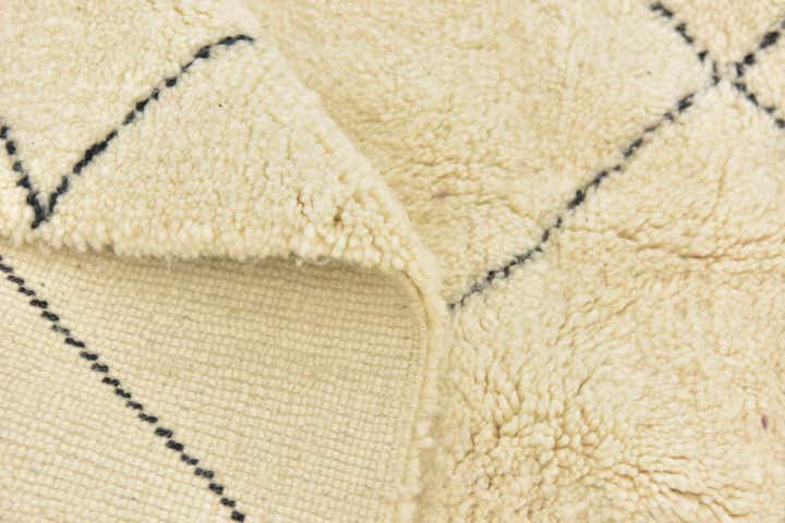 7' x 10' 2 Hand Knotted Moroccan Wool Rug