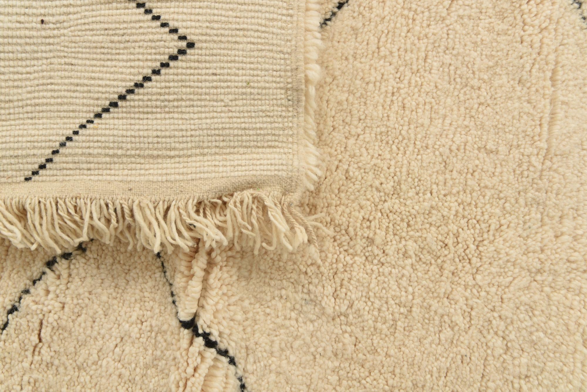 6' 10 x 10' 5 Hand Knotted Moroccan Wool Rug