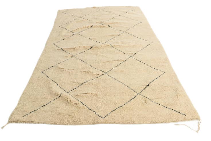 Detail image of 210cm x 320cm Hand Knotted Moroccan Wool Rug
