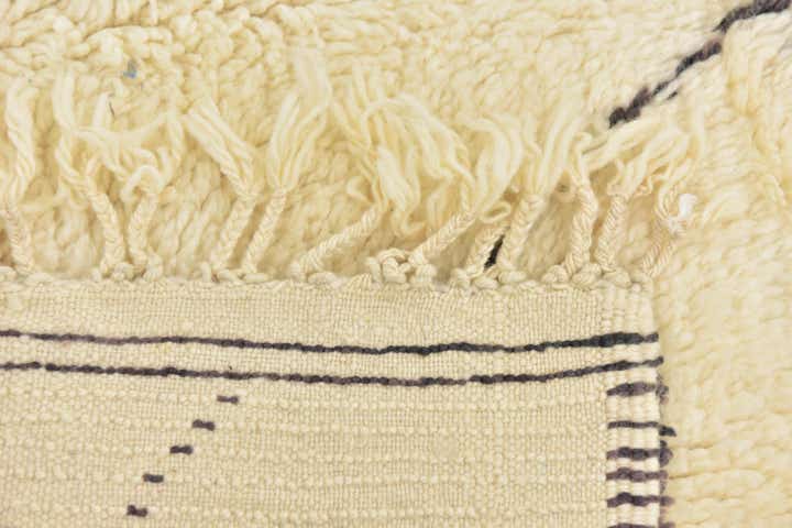 6' x 9' 8 Hand Knotted Moroccan Wool Rug