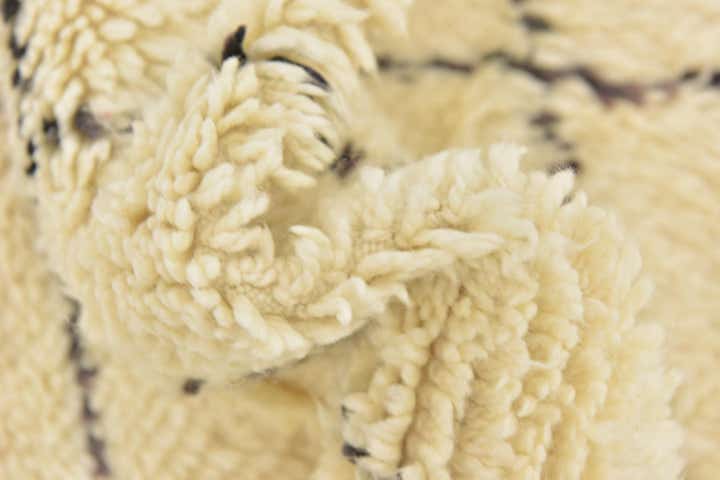 6' x 9' 8 Hand Knotted Moroccan Wool Rug