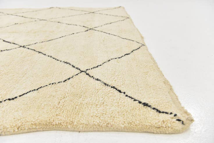 Detail image of 6' 8 x 9' 4 Hand Knotted Moroccan Wool Rug