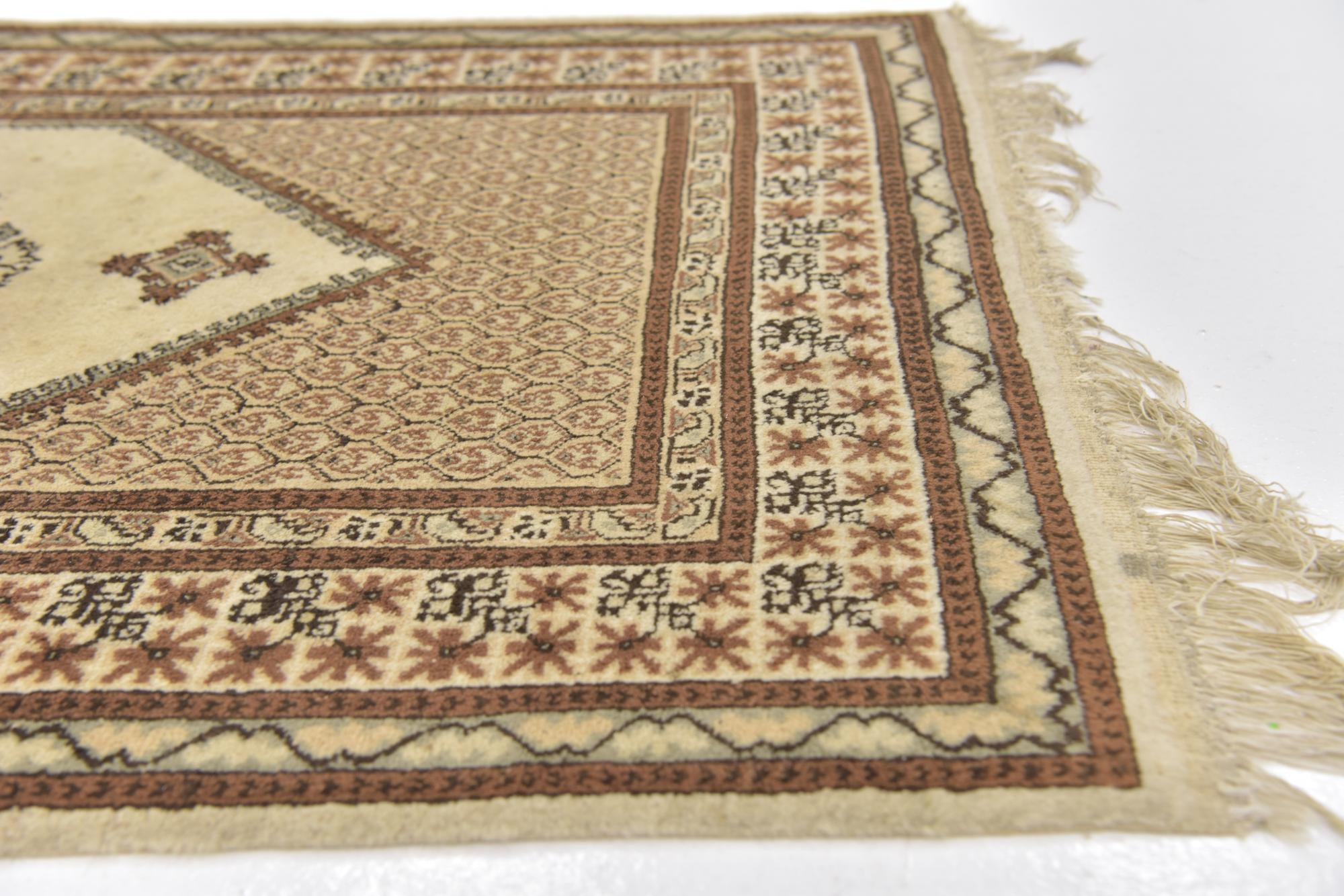 3' 2 x 5' 4 Hand Knotted Moroccan Wool Rug