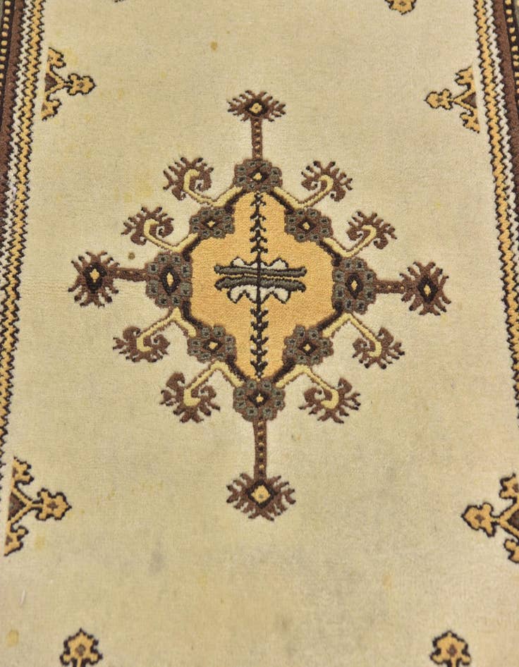 Detail image of 3' x 4' 10 Hand Knotted Moroccan Oriental Wool Rug