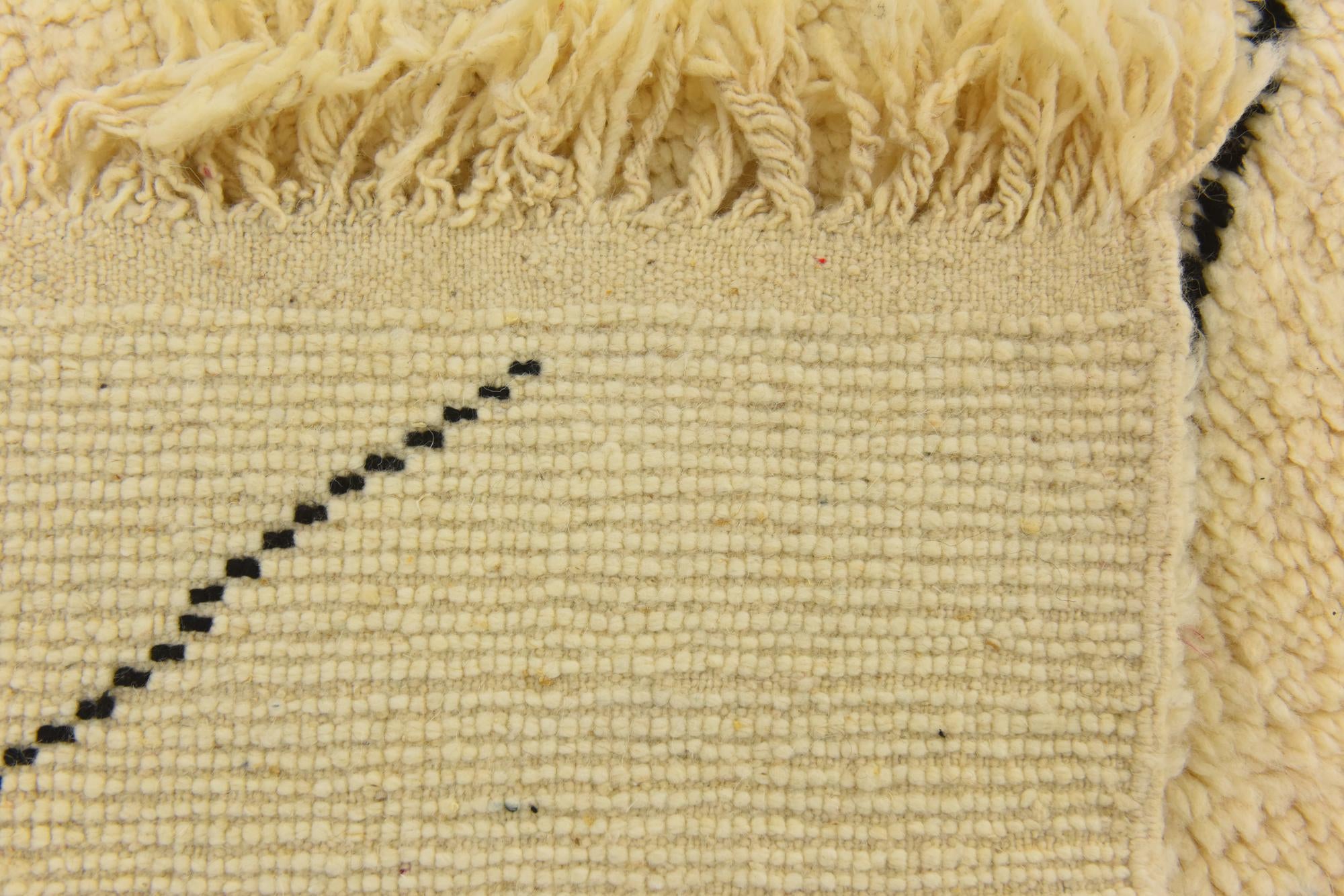 5' x 7' 6 Hand Knotted Moroccan Wool Rug