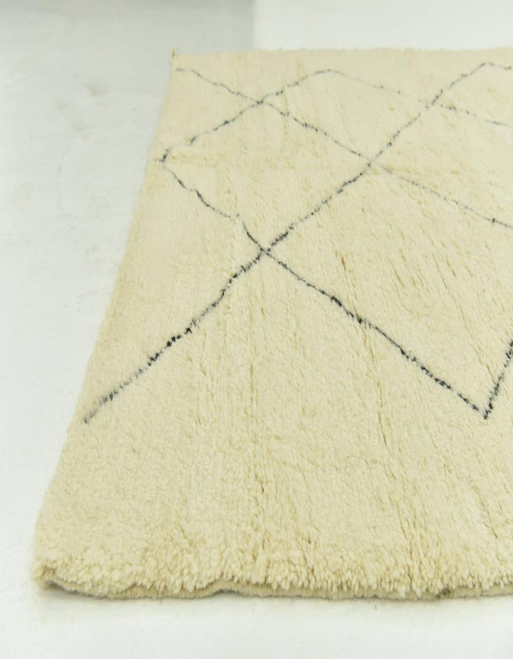 Detail image of 6' 7 x 9' 4  Hand Knotted Moroccan Wool Rug