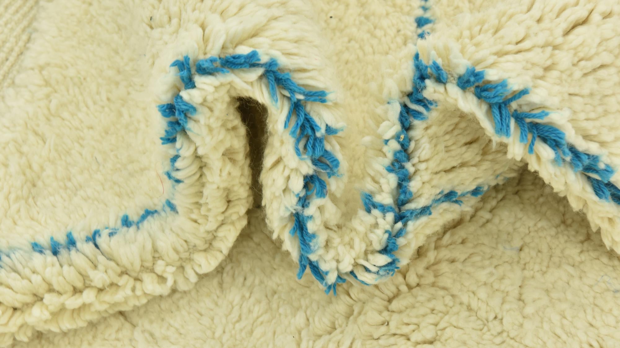 6' 10 x 10' 2 Hand Knotted Moroccan Wool Rug
