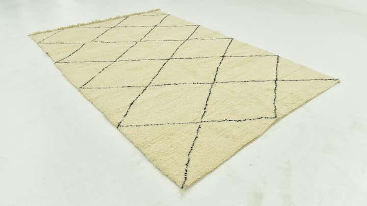 7' x 10' 1 Hand Knotted Moroccan Wool Rug