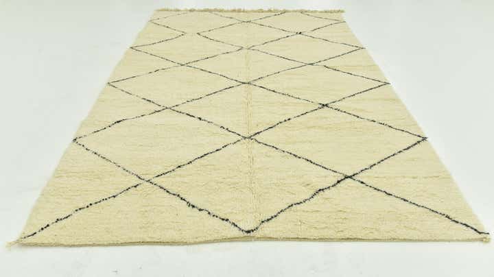 7' x 10' 1 Hand Knotted Moroccan Wool Rug
