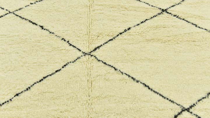 7' x 10' 1 Hand Knotted Moroccan Wool Rug