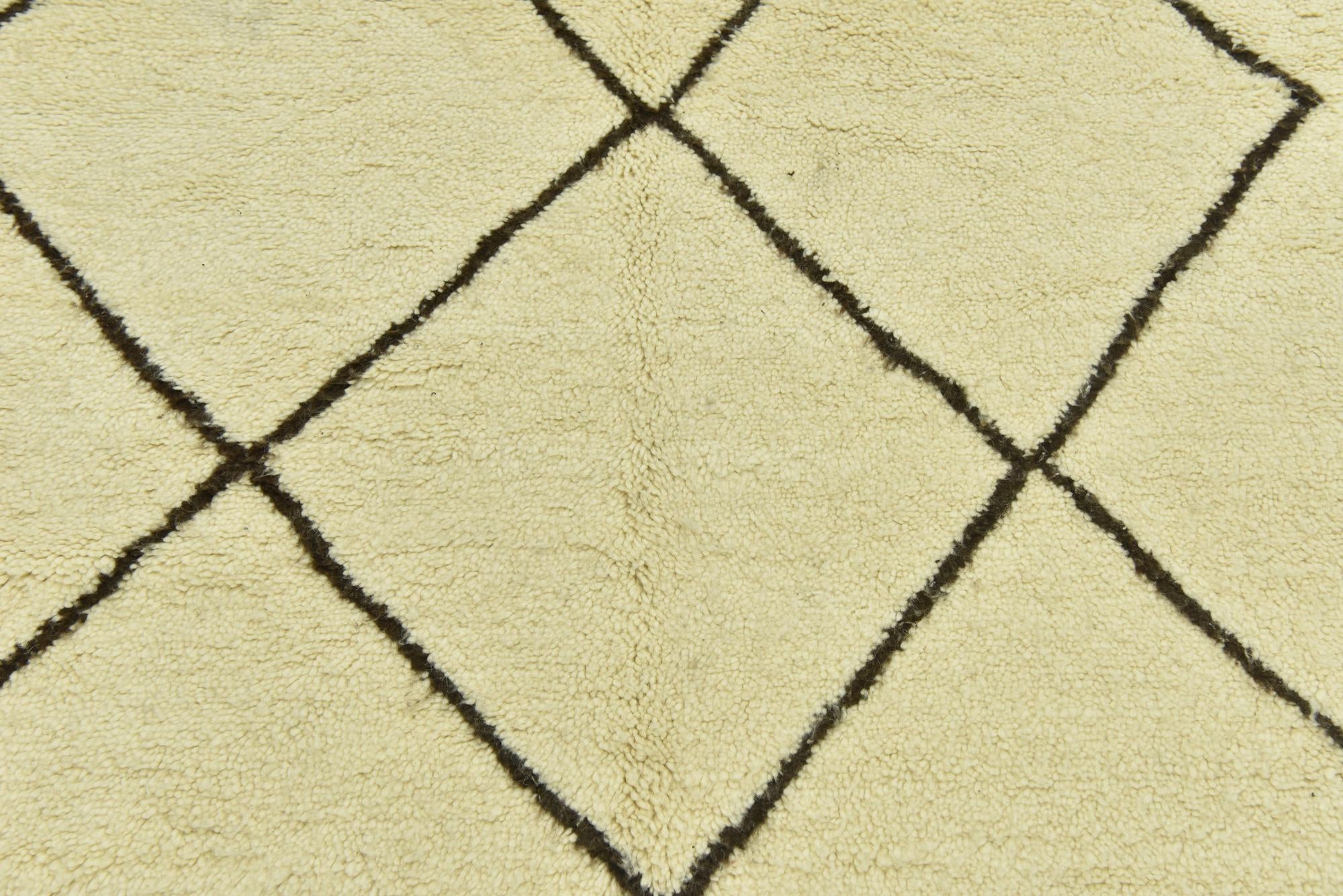 5' 3 x 8' 2 Hand Knotted Moroccan Wool Rug